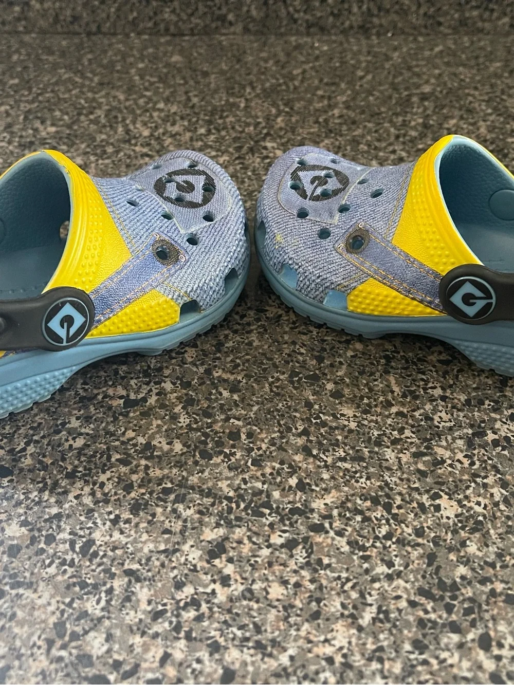 Crocs Despicable Me Minion Toddler Size 6C